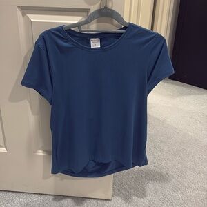 ATHLETA TEE WITH OPEN BACK